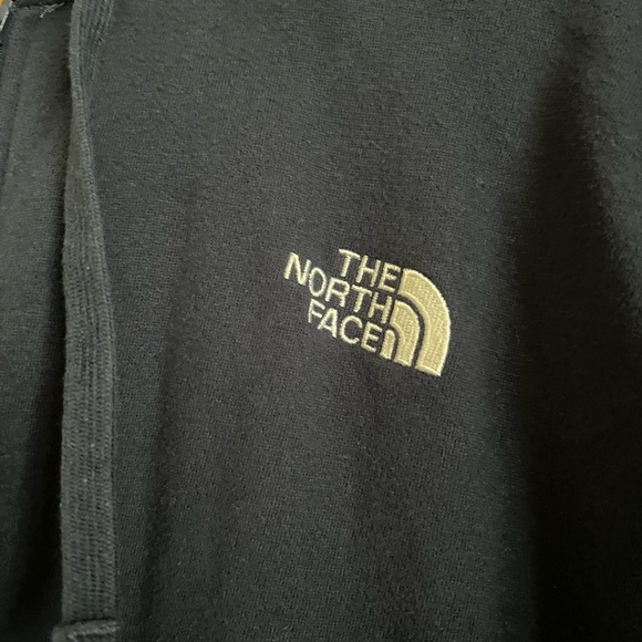 The North Face Navy Blue mens zip hoodie!! Very good condition. Size XXL - Picture 7 of 7